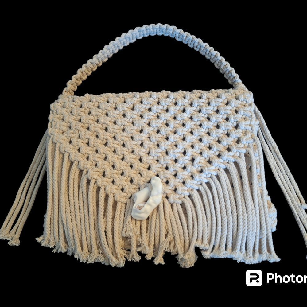 Handcrafted Cream Macrame Bag w/ Seashell Accent